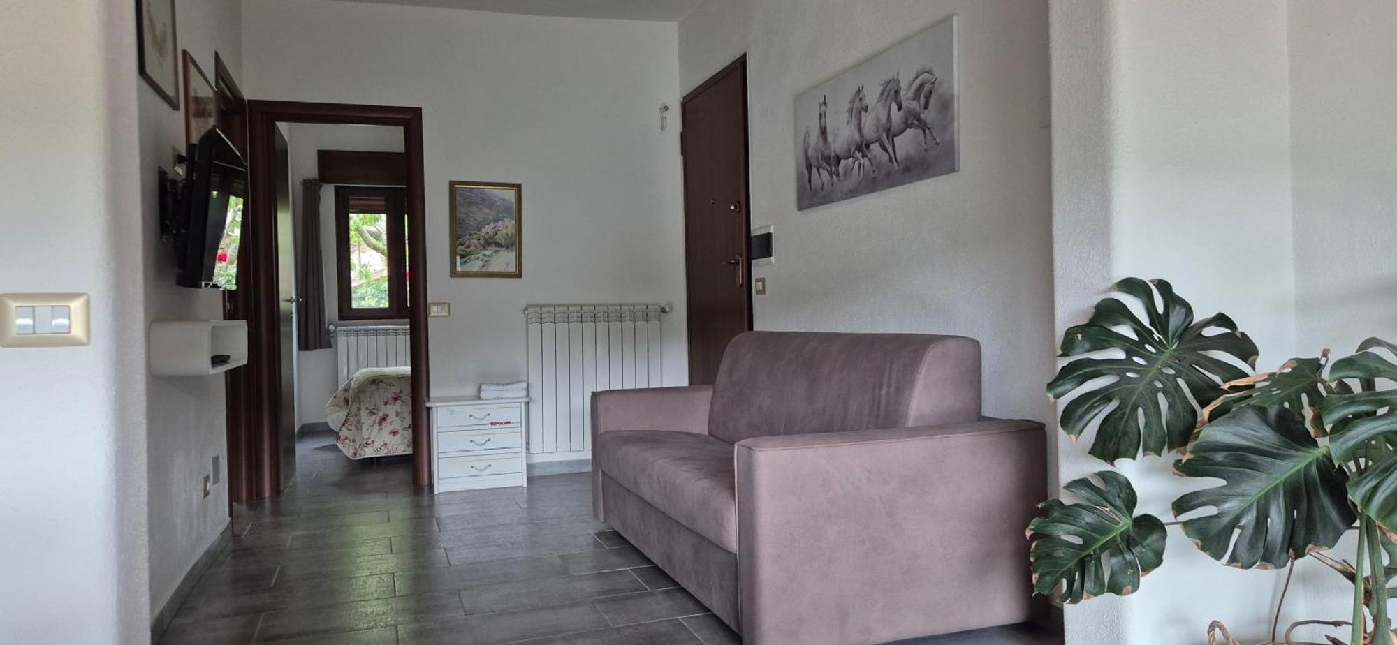 Da Lisa Apartman Desulo Kültér fotó